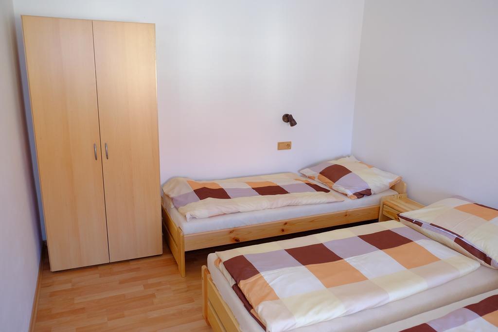 Ubytovani U Maminky Guest House เลดนิตเซ ภายนอก รูปภาพ